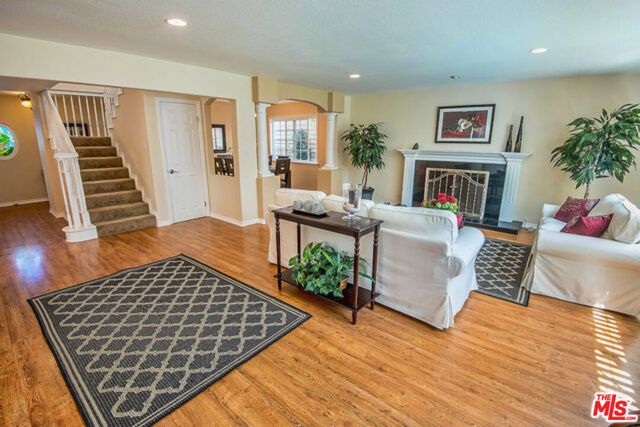7830 W 83rd Street, Playa Del Rey (los Angeles), CA 90293