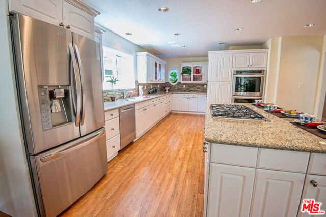 7830 W 83rd Street, Playa Del Rey (los Angeles), CA 90293