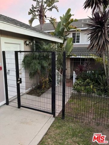 7830 W 83rd Street, Playa Del Rey (los Angeles), CA 90293