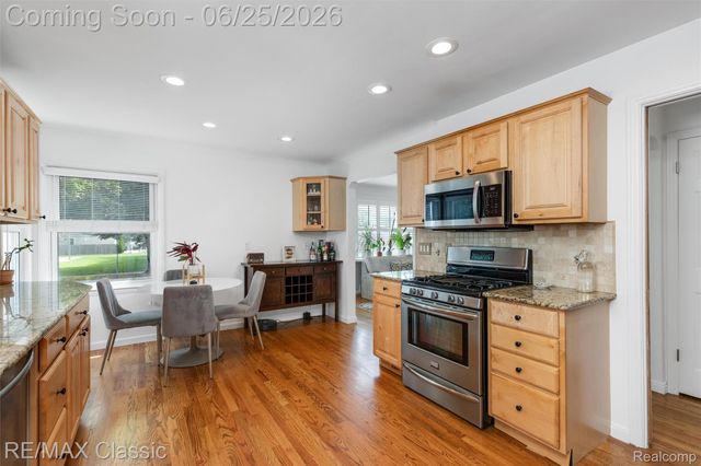 605 Fernwood Road, Royal Oak, MI 48067