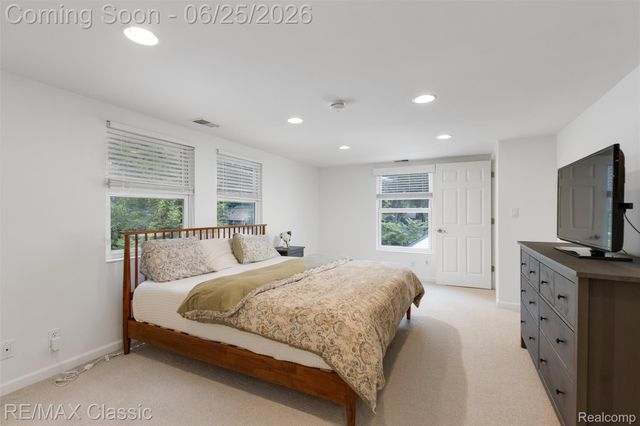 605 Fernwood Road, Royal Oak, MI 48067