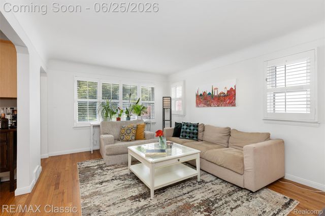 605 Fernwood Road, Royal Oak, MI 48067