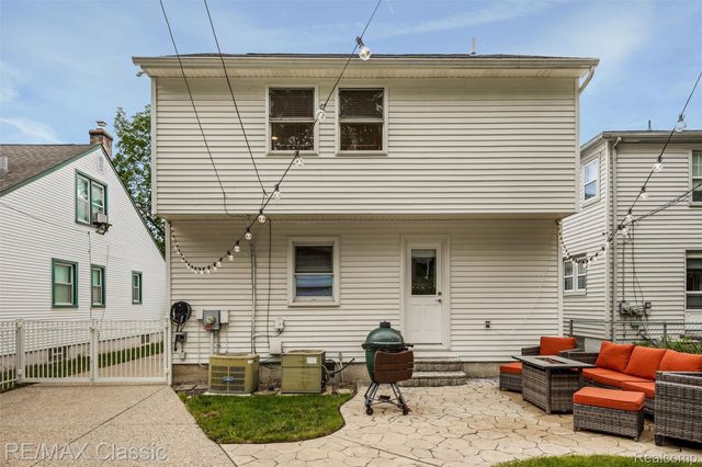 605 Fernwood Road, Royal Oak, MI 48067