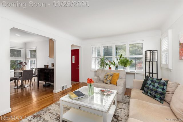 605 Fernwood Road, Royal Oak, MI 48067
