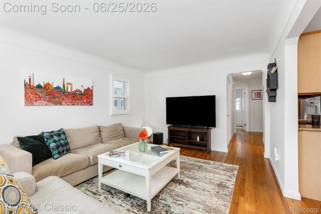 605 Fernwood Road, Royal Oak, MI 48067