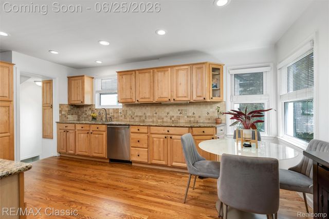 605 Fernwood Road, Royal Oak, MI 48067