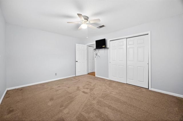 22 Willow Lane, Galveston, TX 77551