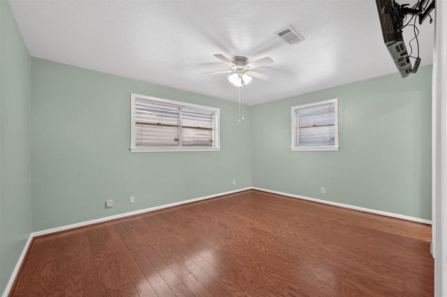 22 Willow Lane, Galveston, TX 77551