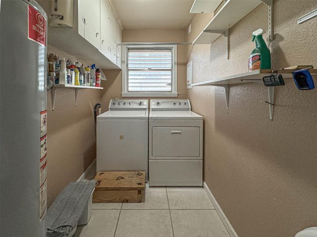 22 Willow Lane, Galveston, TX 77551