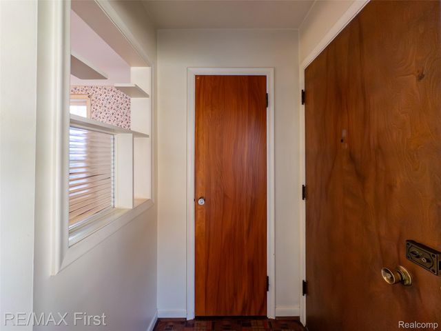 275 Council Avenue, Clawson, MI 48017