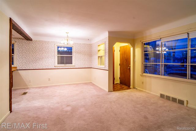 275 Council Avenue, Clawson, MI 48017