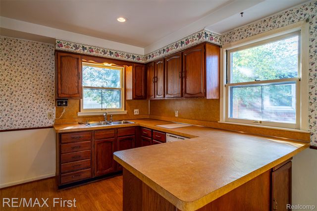 275 Council Avenue, Clawson, MI 48017