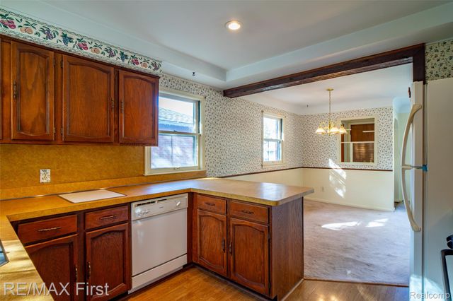 275 Council Avenue, Clawson, MI 48017