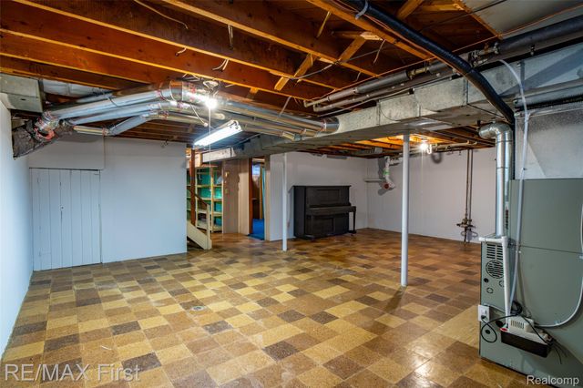 275 Council Avenue, Clawson, MI 48017