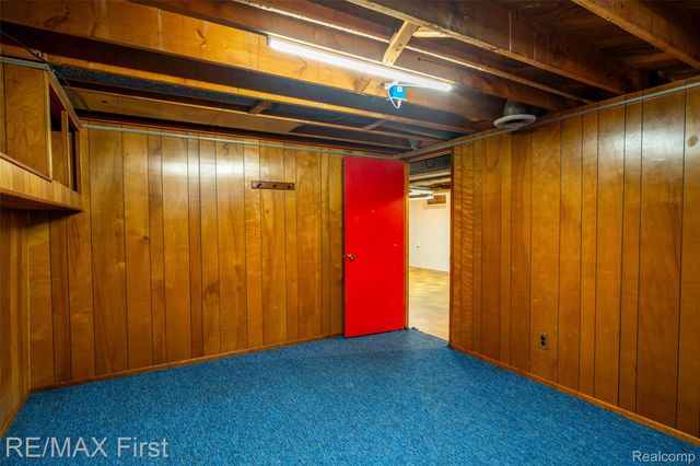 275 Council Avenue, Clawson, MI 48017