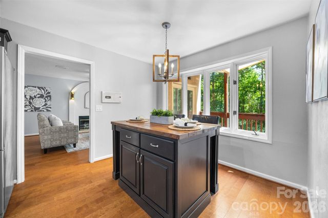 7057 Mariners Court, Tega Cay, SC 29708