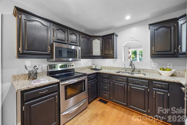 7057 Mariners Court, Tega Cay, SC 29708