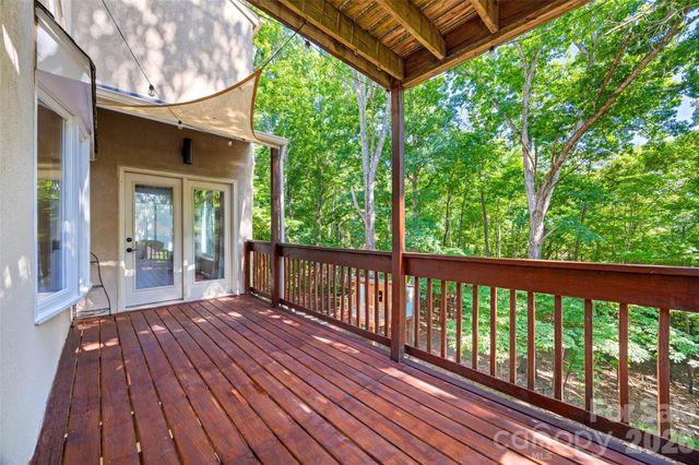 7057 Mariners Court, Tega Cay, SC 29708