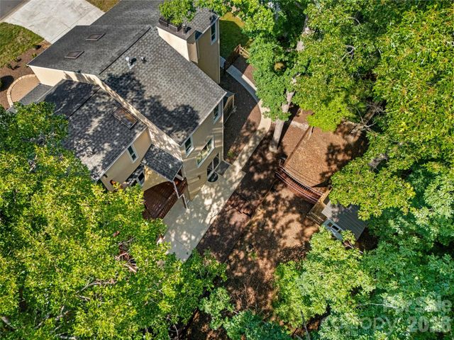 7057 Mariners Court, Tega Cay, SC 29708