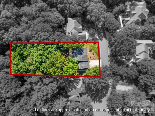 7057 Mariners Court, Tega Cay, SC 29708