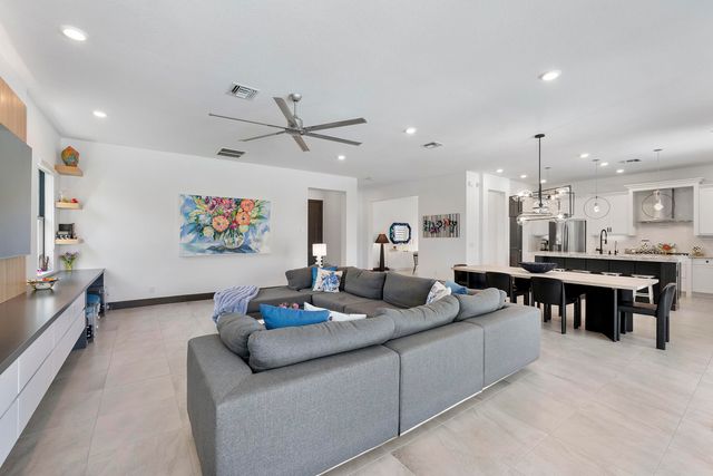 12095 S Baypoint Circle, Parkland, FL 33076