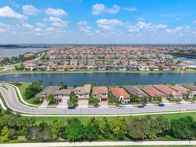 12095 S Baypoint Circle, Parkland, FL 33076