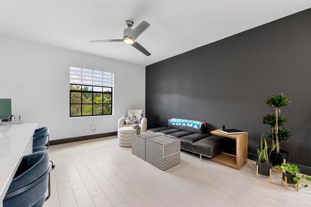 12095 S Baypoint Circle, Parkland, FL 33076