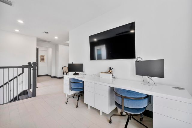 12095 S Baypoint Circle, Parkland, FL 33076