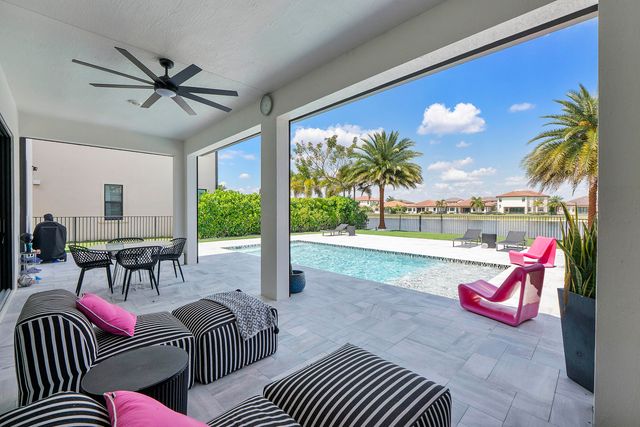 12095 S Baypoint Circle, Parkland, FL 33076