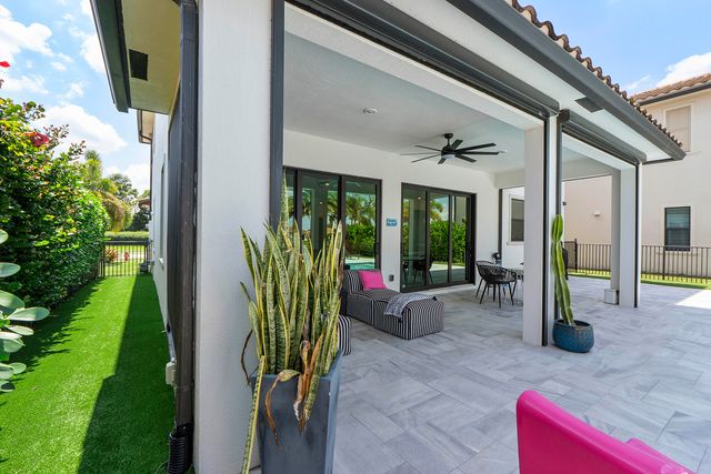 12095 S Baypoint Circle, Parkland, FL 33076