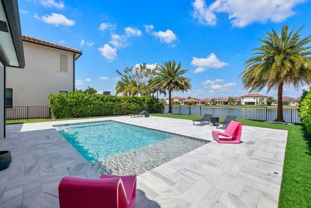 12095 S Baypoint Circle, Parkland, FL 33076