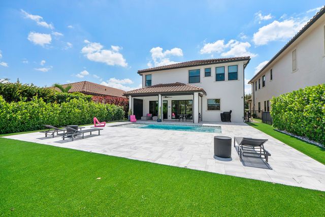 12095 S Baypoint Circle, Parkland, FL 33076