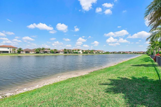 12095 S Baypoint Circle, Parkland, FL 33076