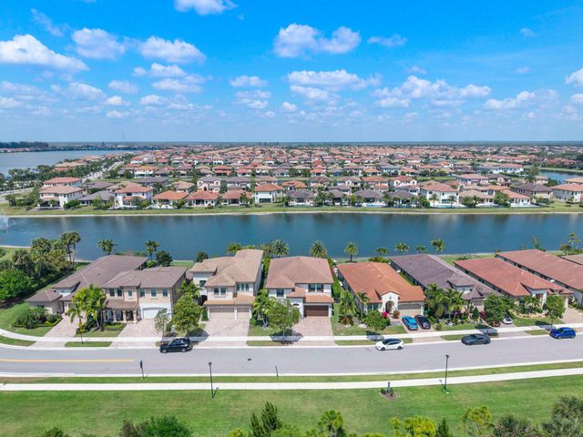 12095 S Baypoint Circle, Parkland, FL 33076