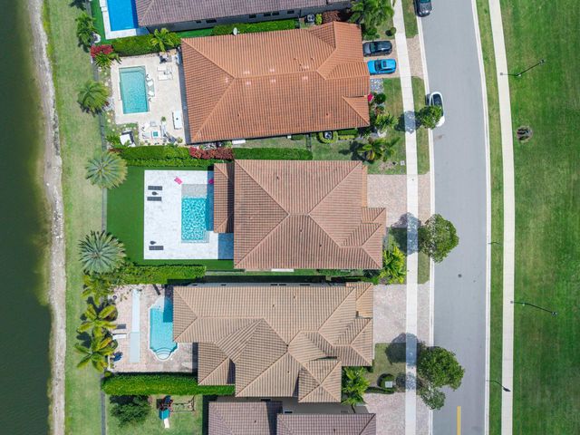 12095 S Baypoint Circle, Parkland, FL 33076