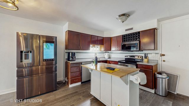 6007 N Sheridan Road 39F, Chicago, IL 60660