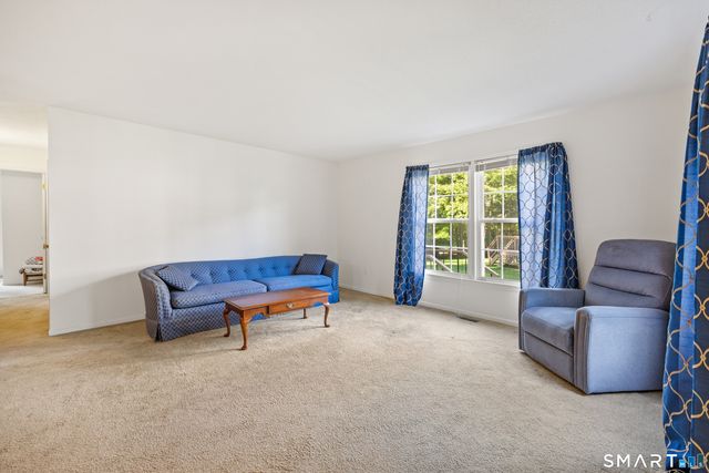 12 Foxbridge Village Road 12, Branford, CT 06405