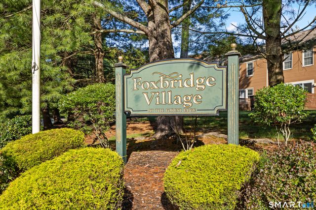 12 Foxbridge Village Road 12, Branford, CT 06405