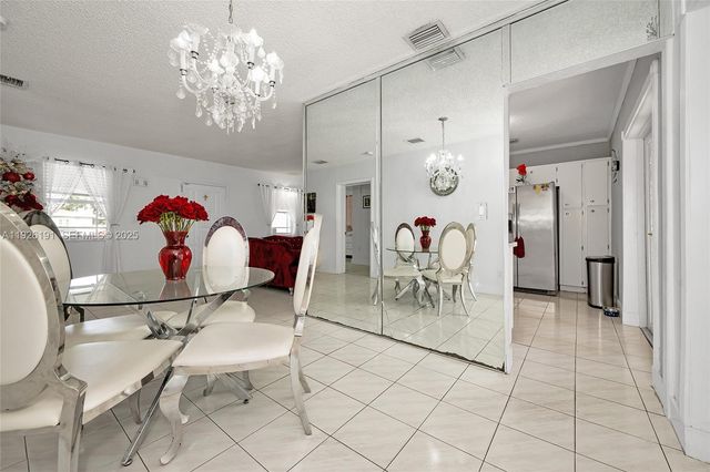 7420 SW 31st St, Miami, FL 33155