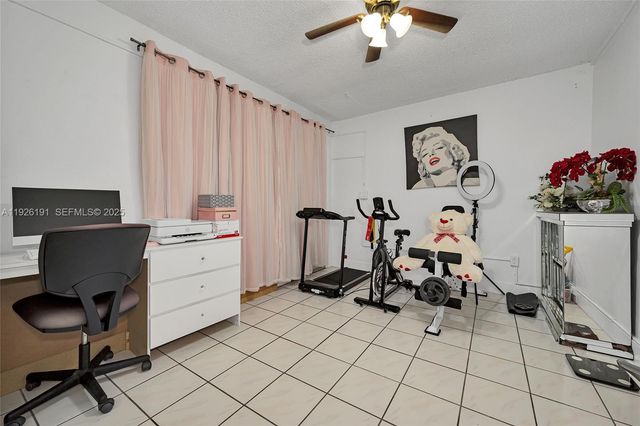 7420 SW 31st St, Miami, FL 33155