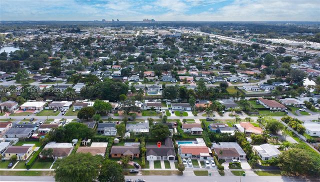 7420 SW 31st St, Miami, FL 33155