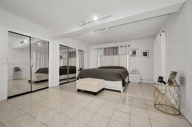 7420 SW 31st St, Miami, FL 33155