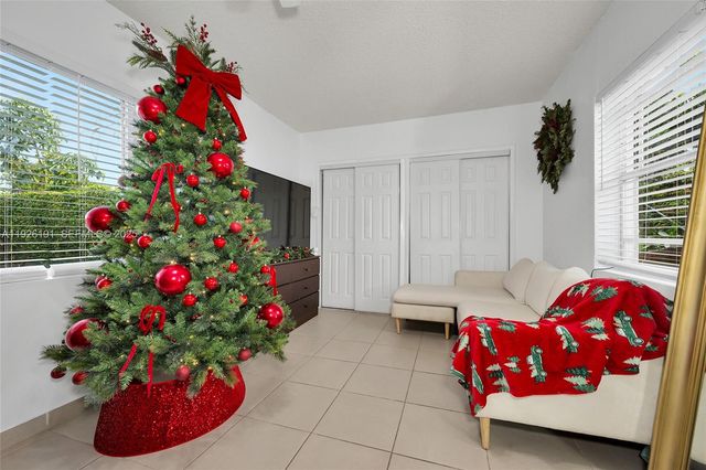 7420 SW 31st St, Miami, FL 33155