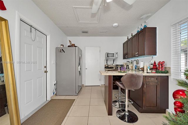 7420 SW 31st St, Miami, FL 33155