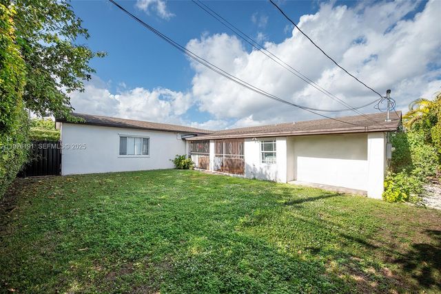 7420 SW 31st St, Miami, FL 33155