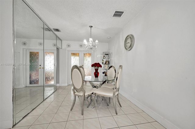 7420 SW 31st St, Miami, FL 33155