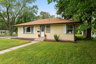 3510 W Old Shakopee Road, Bloomington, MN 55431