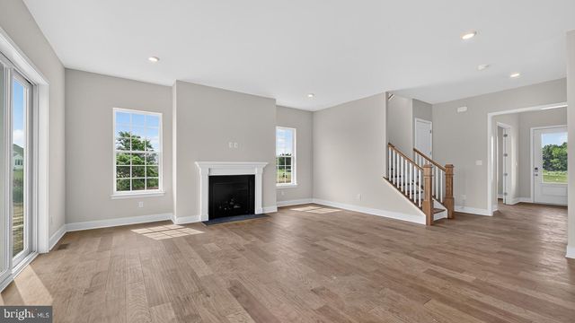 5 MEETINGHOUSE RD, Hamilton, NJ 08620