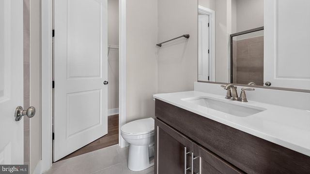 5 MEETINGHOUSE RD, Hamilton, NJ 08620