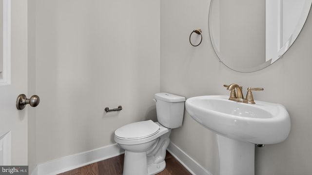 5 MEETINGHOUSE RD, Hamilton, NJ 08620